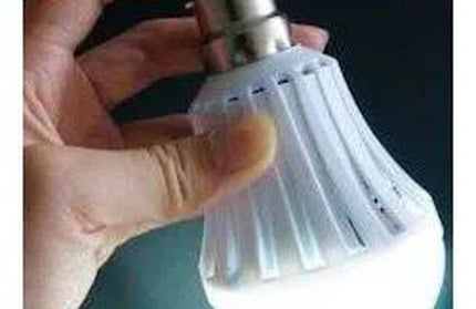 Globe A60 LED Rechargeable Emergency Flash-B22(5w)-Daylight