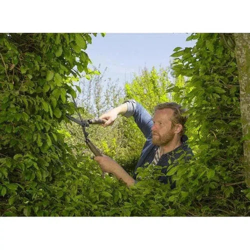 Hedge Shear Wooden Handle Classic Gardena-Hedge Trimmers-Gardena-diyshop.co.za