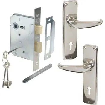 Lockset Classic Meduim Duty-2Lever-Chrome