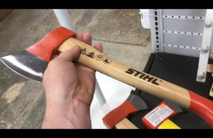 Review of STIHL axes and hatchets including the Cleaving Hammer axe