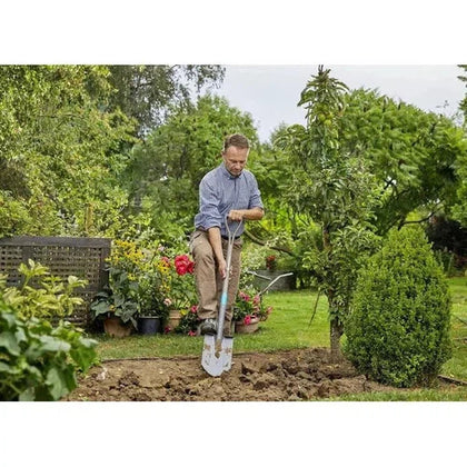Spade Pointed Beachwood Handle Gardena-